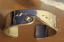 wave cuff bracelet by Pa-pa